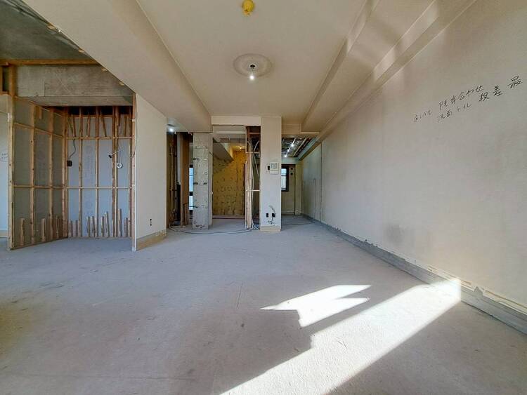 その他 落ち着いた雰囲気に包まれて、伸びやかな空間。※内装リフォーム中です