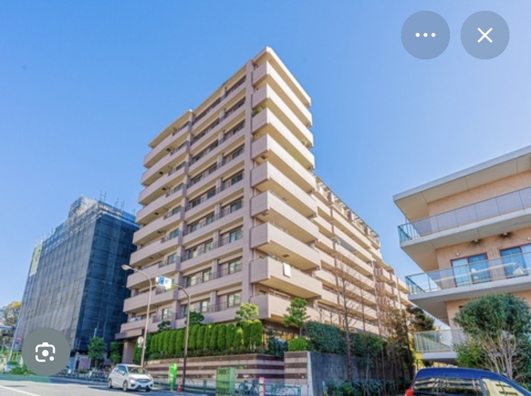 外観 ◆共有空間◆些細な事でほっぺを膨らまして怒る君。それでも僕達はこれからも一緒だよ。喧嘩をしても離れたくないから一つはさんだ同じ場所にいる。分かるよ。そこに君が