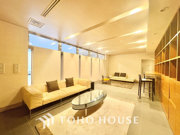 風呂 麻布十番を10分で手中に収め、太陽の光を全室で独占するこの私邸は、日常を輝かせる人生の聖域です 。スーパー徒歩1分の奇跡が、あなたを「買い物」という労働から解放し、伝説の余白を創り出します 。