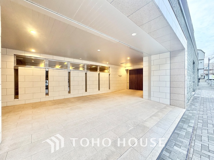 その他 麻布十番を10分で手中に収め、太陽の光を全室で独占するこの私邸は、日常を輝かせる人生の聖域です 。スーパー徒歩1分の奇跡が、あなたを「買い物」という労働から解放し、伝説の余白を創り出します 。