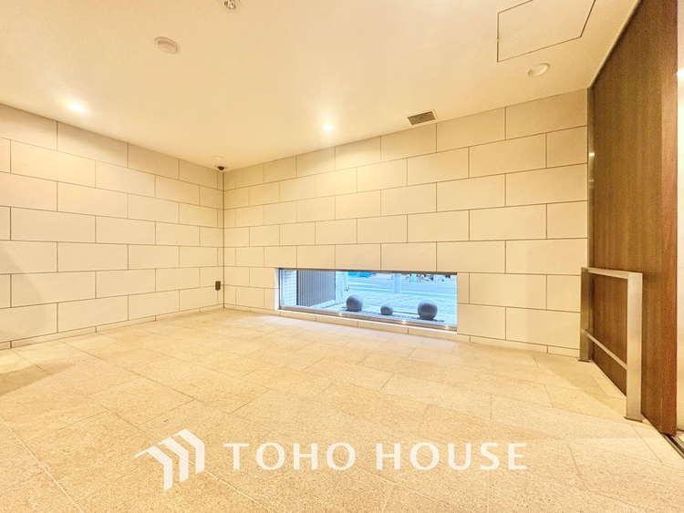 その他 麻布十番を10分で手中に収め、太陽の光を全室で独占するこの私邸は、日常を輝かせる人生の聖域です 。スーパー徒歩1分の奇跡が、あなたを「買い物」という労働から解放し、伝説の余白を創り出します 。