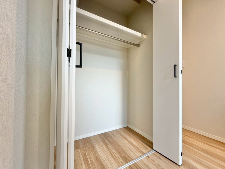 その他 家電やスーツケース、ストック品など何でも片付く嬉しい空間です。