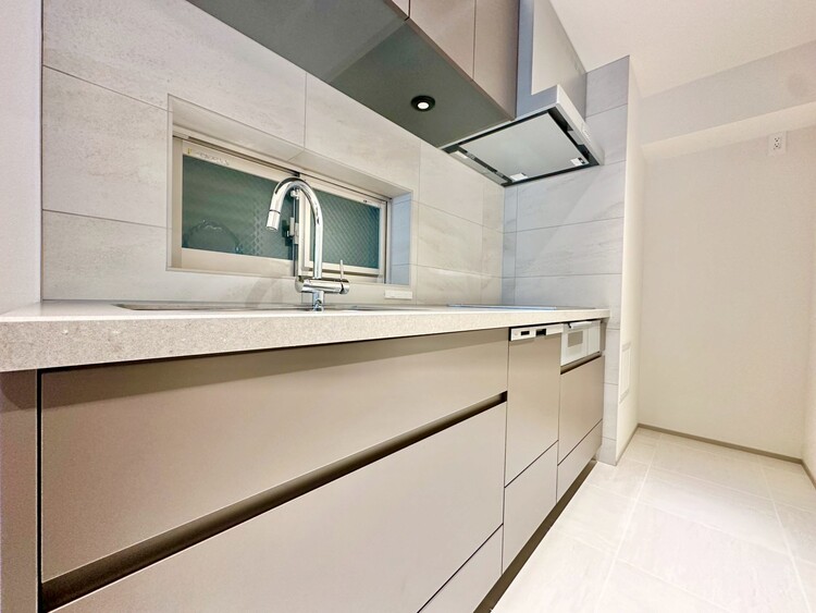 その他 開放感のあるキッチンスペース。調理をしながら、会話も弾みそうですね。