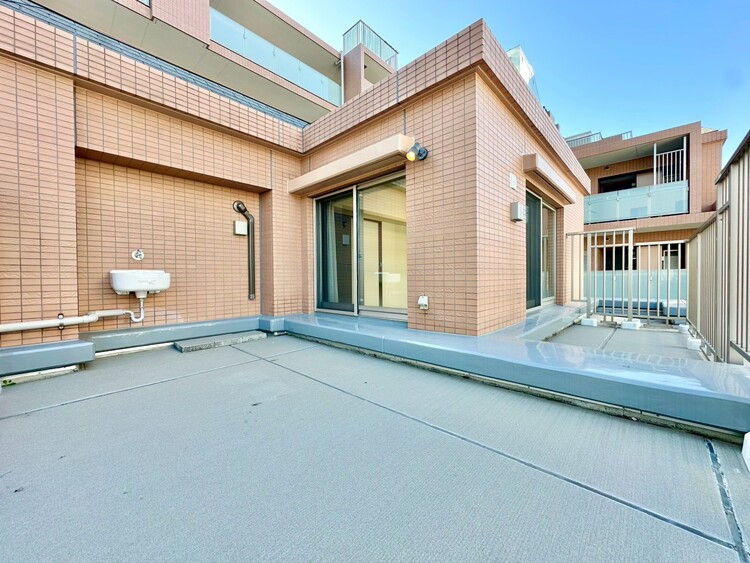 その他 朝の澄んだ空気や、夕方に吹く清々しい風を感じられるバルコニー。