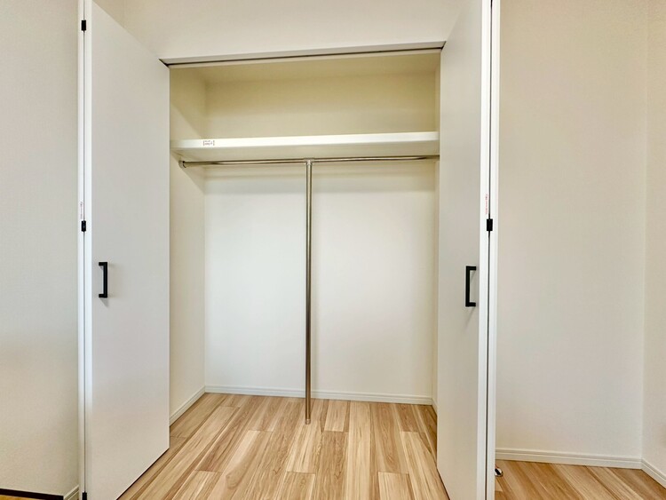 その他 収納スペースが付いていて、お部屋を広く使っていただけます。