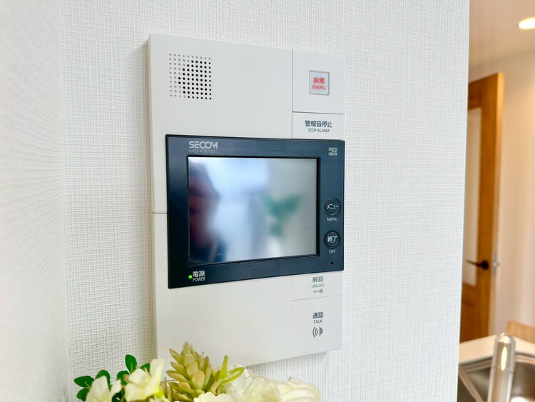 その他 誰が来てもわかる様にモニター付きインターホンを設置。