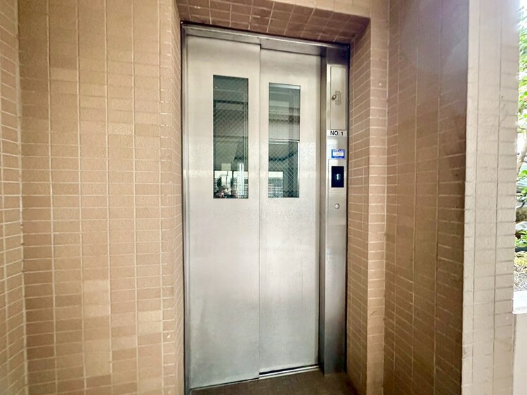 その他 エレベーター完備のため荷物が多くなっても安心。