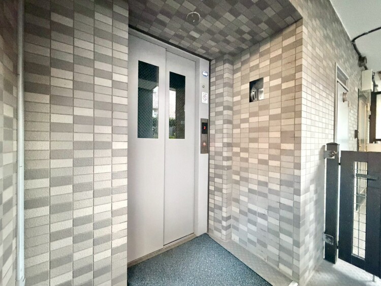 その他 エレベーター完備のため荷物が多くなっても安心。