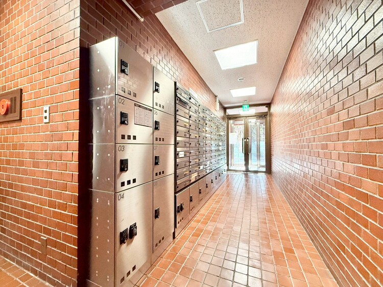 その他 館内は静寂な中が保たれており、管理が行き届いている印象を受けました。