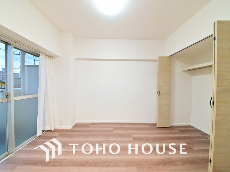 内装 1日の疲れを癒し、心地よく寛げるようゆったりとした広さをしています