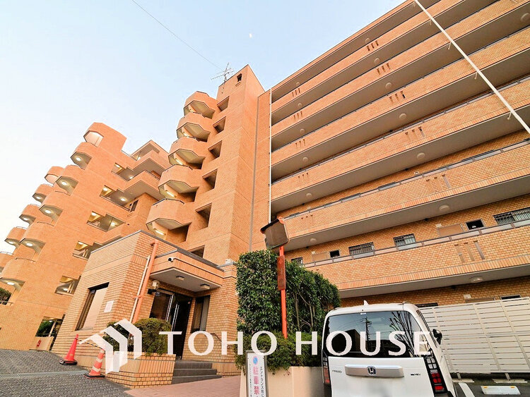 外観 〜「青葉台」駅徒歩6分〜角部屋・南東向きのため陽当たり良好〜リノベーション済み3LDK〜