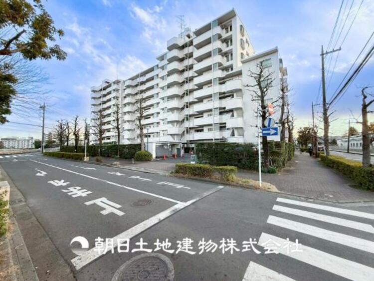 外観 【外観写真】将来にわたって資産価値が継続する「上質」な佇まいを目指しました。おしゃれな雰囲気や自然の潤い、親しみやすさといった特徴を、街に新たな価値をもたらし続けてくれます。