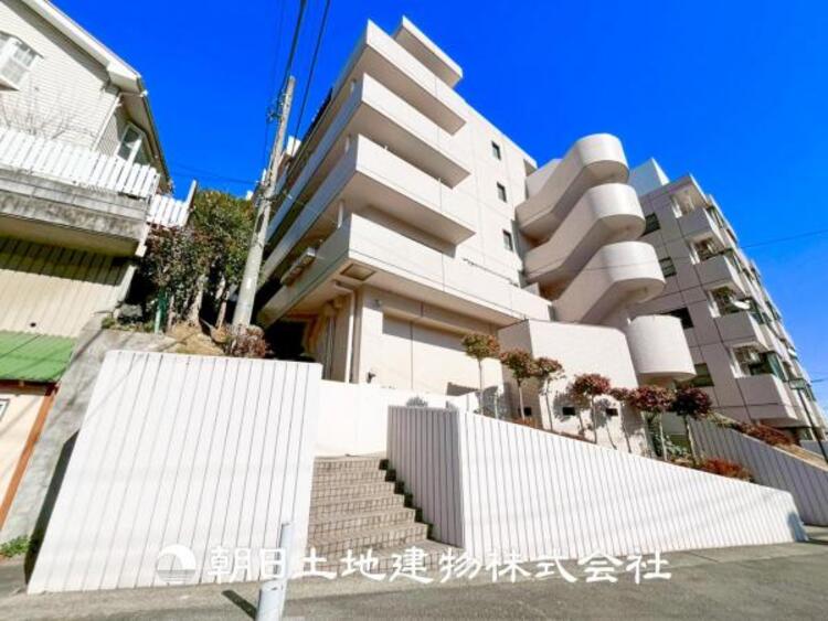 外観 【外観写真】その家から感じられる、気品・上質・重厚感・極細やかさ、そのすべては見た者に安らぎを与える特別な空間です。ここに住むからこそ意味がある。すべての（始まり）をここから迎えましょう。