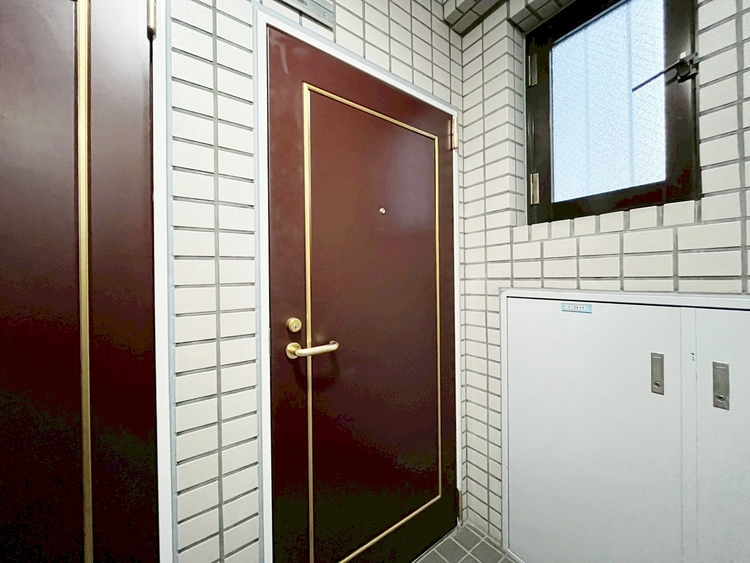 玄関 玄関を開ければ、そこは安らぎのご自宅。