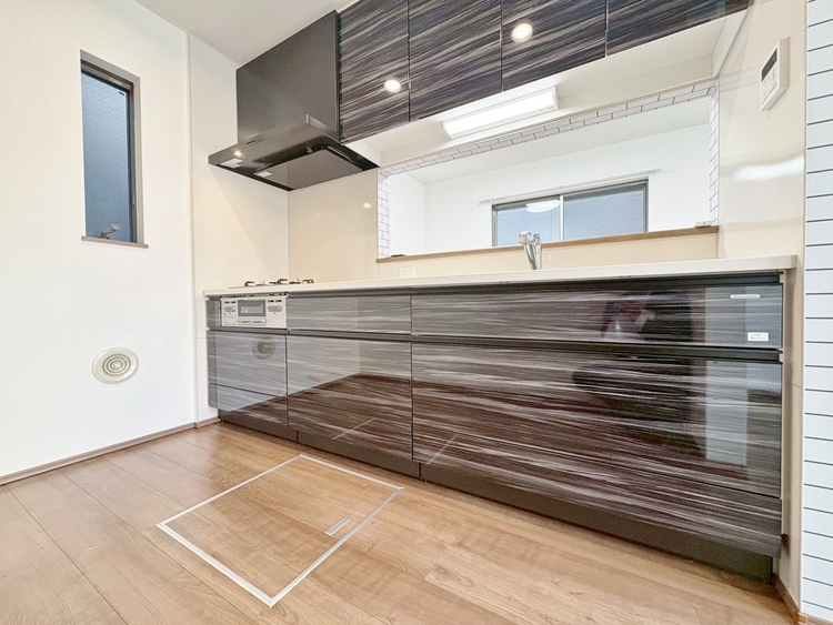 キッチン 洗練されたスタイリッシュなデザイン性と使いやすさを備えた仕様。