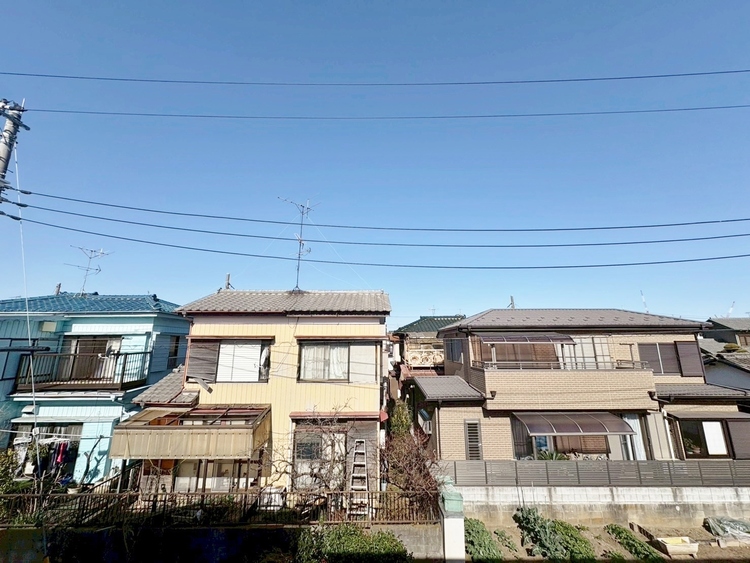 バルコニー 頬をなでる、優しい風を感じることが出来ます。