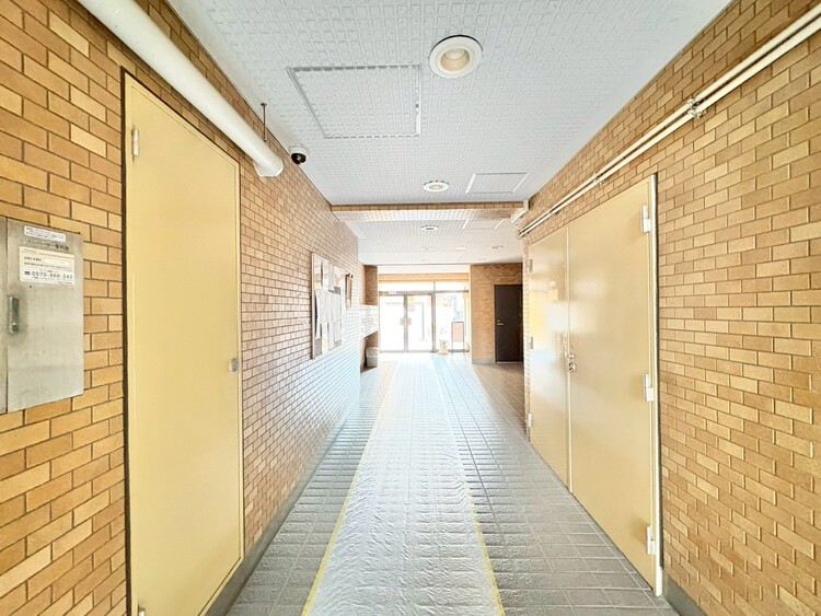 エントランス エントランスは、毎日の行き帰りで使う大事な空間です。