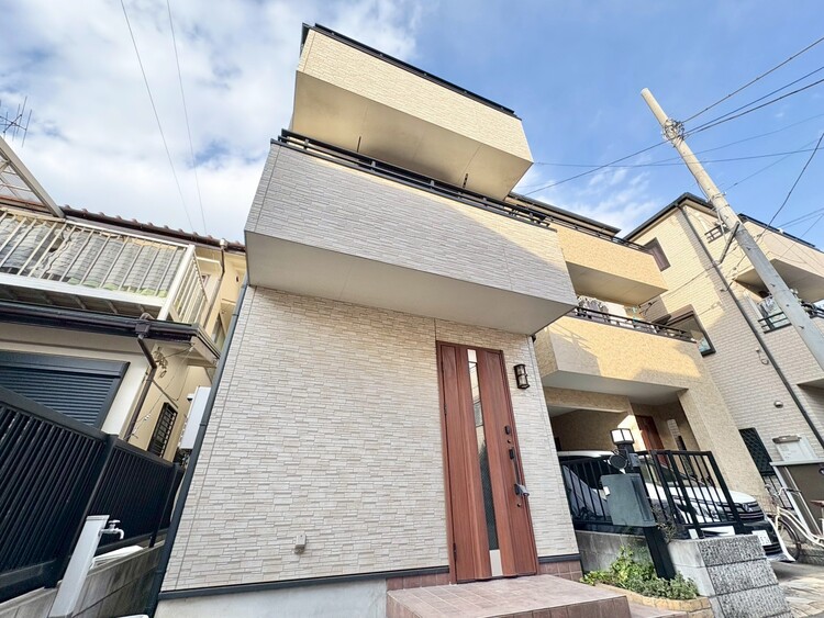 外観 ライフプランニングからローンまで、一貫してご説明させていただきます。お気軽にお問い合わせくださいませ。