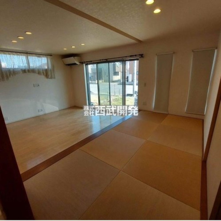 内装 １階畳コーナー４帖