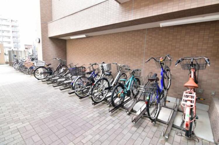 その他 管理の行き届いた駐輪場は屋根付きで雨の日も安心です。