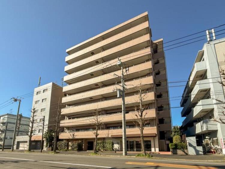 外観 この場所だからこそ叶えられる開放感、陽光を取り入れた住宅です。是非現地でご体感くださいませ。