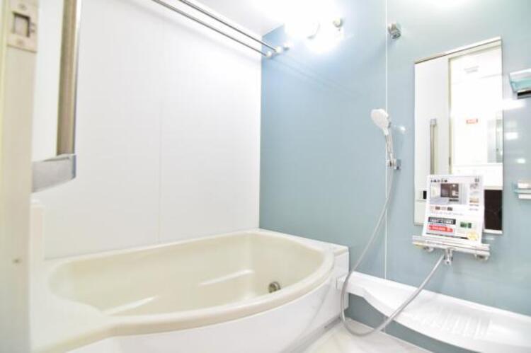 風呂 日々のお掃除が楽なように凹凸が少なく汚れの付き辛い仕様となりました。