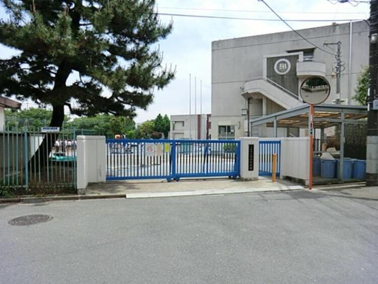 周辺 川崎市立宮内中学校　1070ｍ
