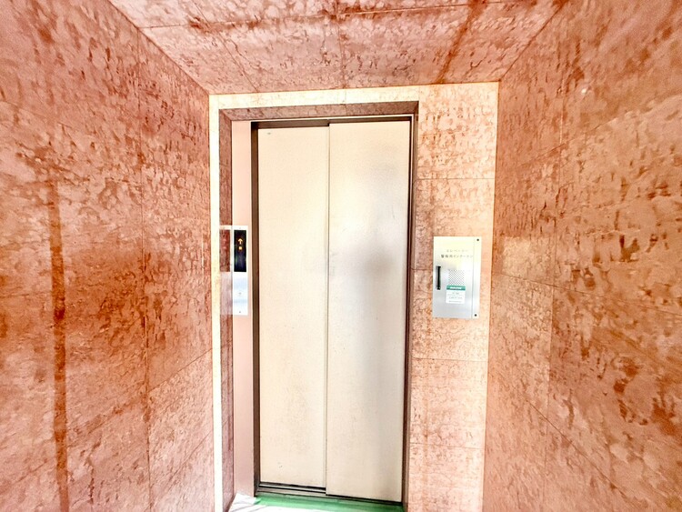 その他 エレベーター完備のため荷物が多くなっても安心。