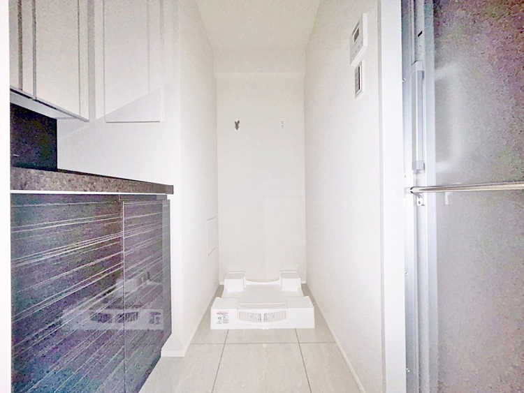 その他 十分な広さの脱衣所。