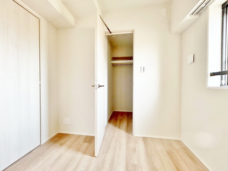 その他 収納スペースが付いていて、お部屋を広く使っていただけます。