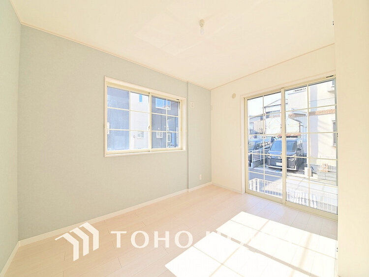 内装 シンプルですっきりとした室内は飽きのこない居心地の良い雰囲気