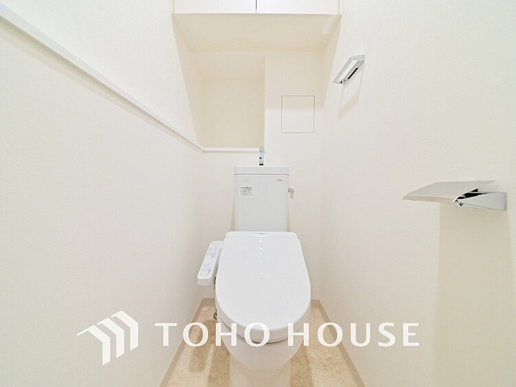 トイレ トイレには快適な温水洗浄便座付