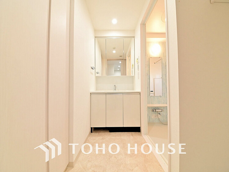 洗面 清潔感のある脱衣場