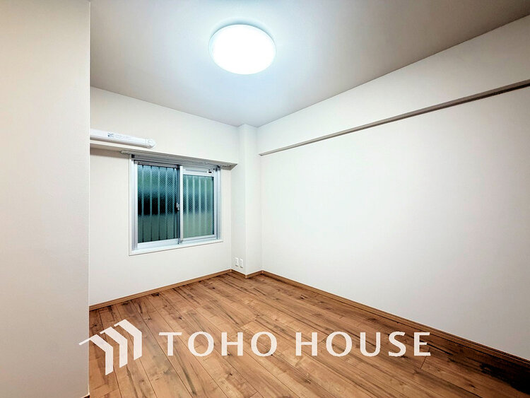 内装 シンプルですっきりとした室内は飽きのこない居心地の良い雰囲気