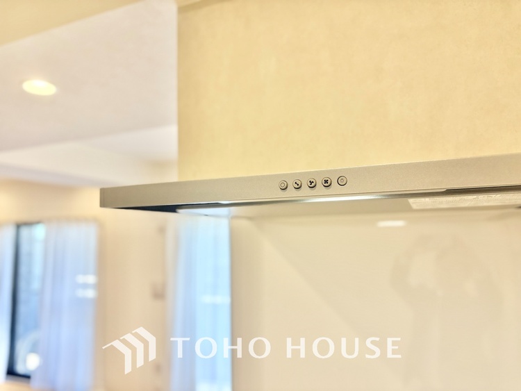 キッチン 時を超えて愛されるデザインが、日常を特別なひとときへと昇華させます。この場所から、心満たされる豊かな食卓が始まります。