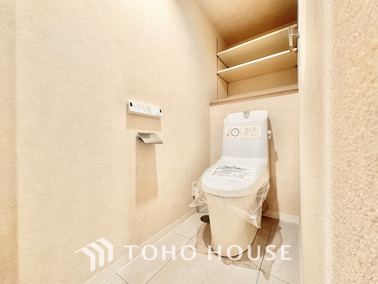 トイレ 清潔感あふれる快適なトイレ。毎日を心地よく過ごせるおすすめポイントです。