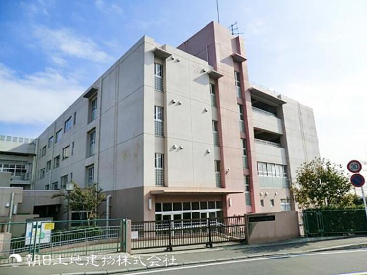 周辺 山下みどり台小学校700ｍ