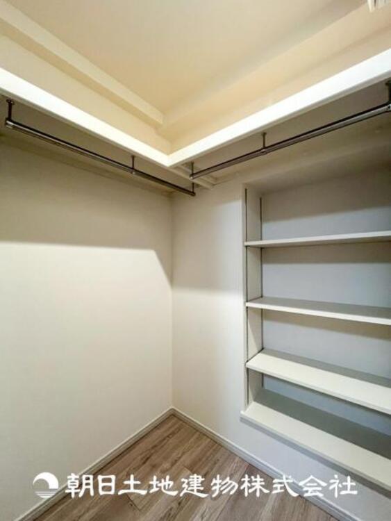 収納 【収納】部屋ごとに設けた収納は住みやすさへのこだわりがあります。シンプルで使いやすい収納スペース。