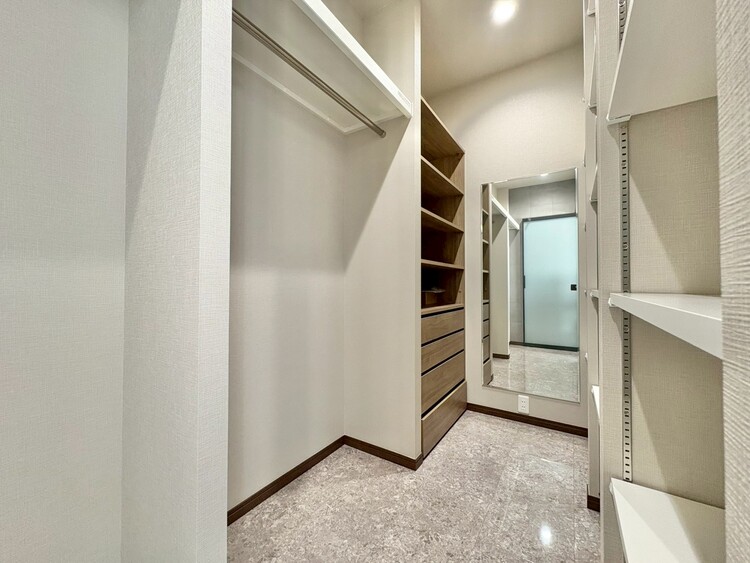 収納 収納スペースが付いていて、お部屋を広く使っていただけます。