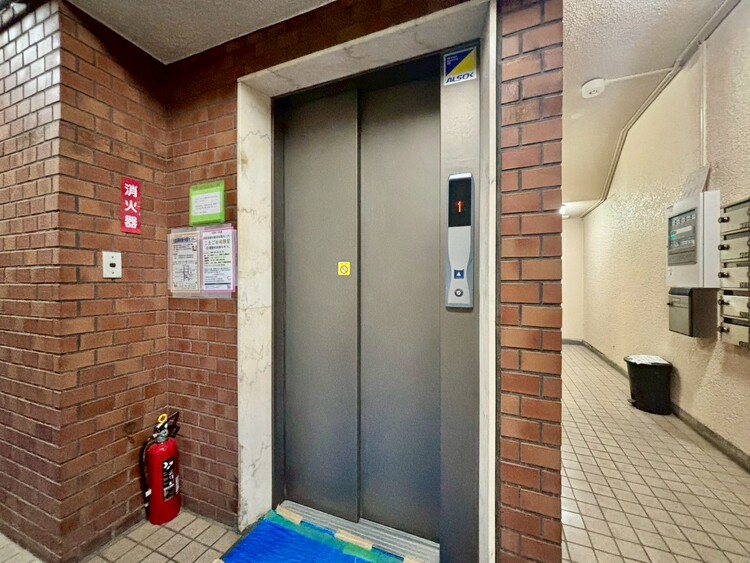 その他 エレベーター完備のため荷物が多くなっても安心。