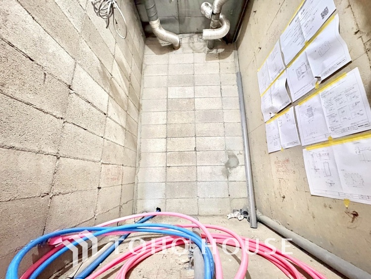 風呂 現在改装中◆プライベートな空間◆simpleだからrelaxできるんです。こころもからだもキレイさっぱり。