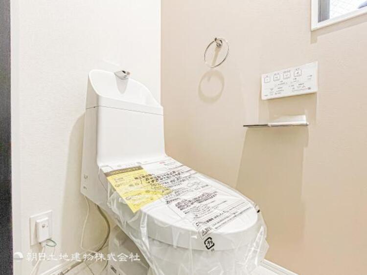 トイレ 【トイレ】毎日使うからこそ、いつも清潔な状態が嬉しいです。　お掃除がしやすいモデルです。