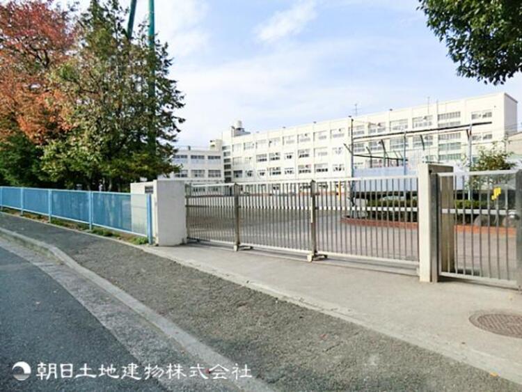 周辺 横浜市立すみれが丘小学校90ｍ