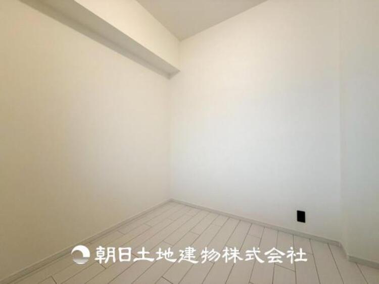 内装 【居室】設計者のセンスが求められる大切な空間だからこそ、落ち着いて過ごせる癒しと寛ぎの空間が欲しい。そんな願いを叶えました。