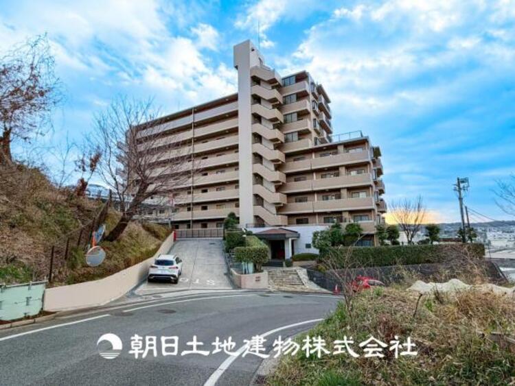 外観 【外観写真】デザインされた空間と競い合うかのような充実した建物と共に大切な家族の思い出を刻んでいきます。