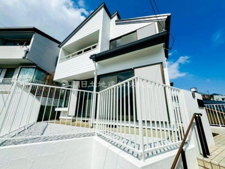 外観 空が広く感じられる、そんな空間、街並みが誕生します！きれいで静かな住宅地です通風も良好です！