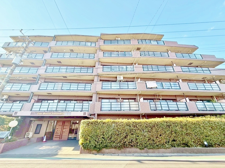 外観 資料には掲載していない情報が、現地にはたくさんあります。是非一度、現地をご確認ください。