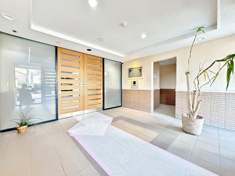 エントランス エントランスは、毎日の行き帰りで使う大事な空間です。