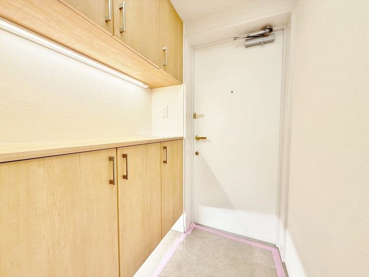 玄関 シューズボックスを完備した玄関です。