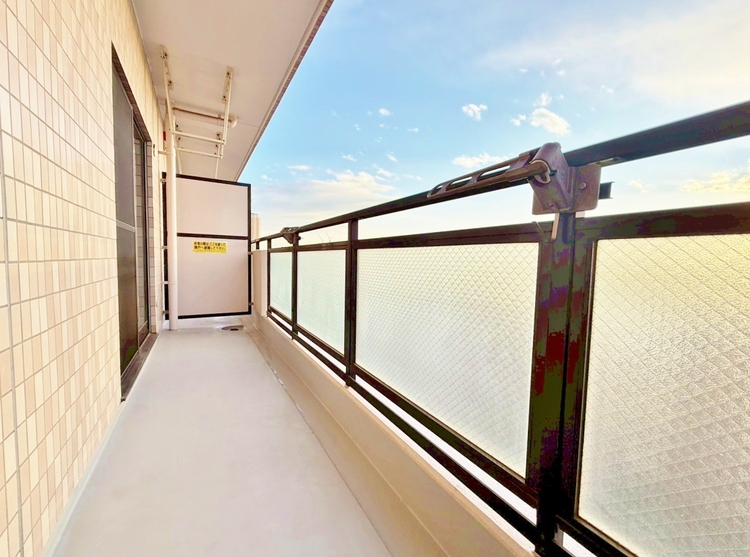 バルコニー 暮らしの中で、光と風を演出してくれるバルコニー。